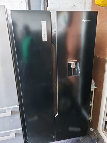 Black american fridge freezer - black,