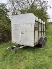 10 Ft livestock trailer sheep/pigs/goats used