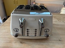 De'Longhi CTOV4003.BG Icona Vintage 4-Slice Toaster - Cream
