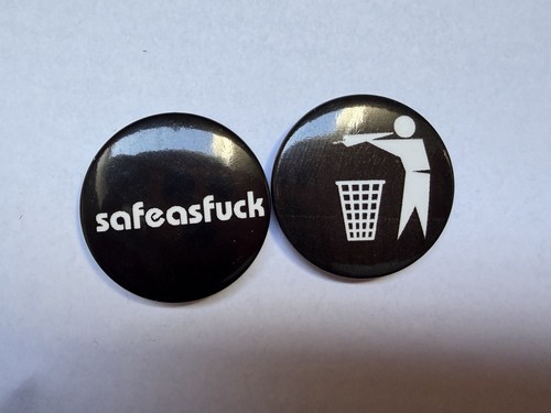 Goldie lookin chain - lookin, pin