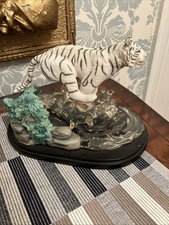 LENOX WILD AND FREE SIBERIAN WHITE TIGER FIGURINE ON BASE c2004
