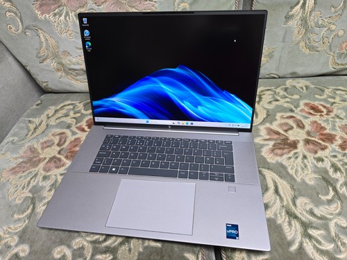 Zbook studio inch - hp,