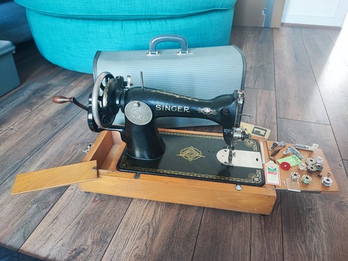 Rare authentic 1939 singer - rare,