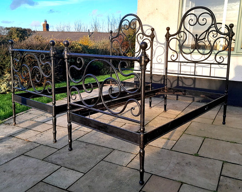 Heavy large pair - heavy,