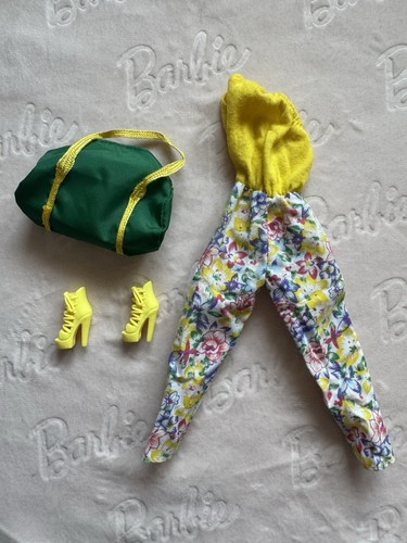 Barbie doll vintage clothes - barbie,