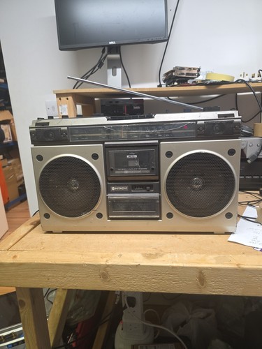 Hitachi trk 8200e mw - fm/, /