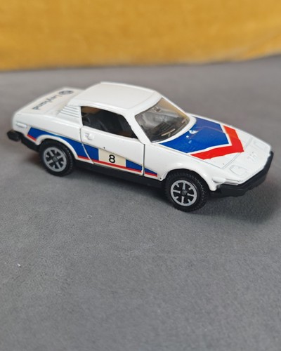 Dinky toys triumph tr7 - toys,