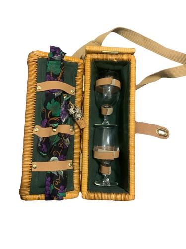 Wicker trunk wine bottle - wicker,