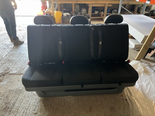 Rear seats for plate - rear, 72