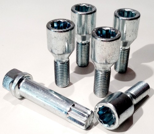 Car wheel tuner - wheel, bolts