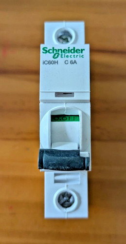 Schneider ic60h single - 6a,