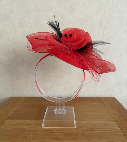 Red black feather - &,