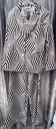 Bnwt nasty gal zebra - nasty,