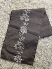 Laura Ashley Table Runner