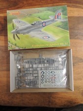 1/72 Xtrakit Spitfire Mk.22