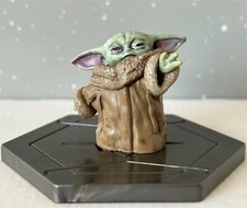 Disney Store Star Wars Mandalorian Baby Yoda/Child/Grogu Toy Figure/Cake Topper