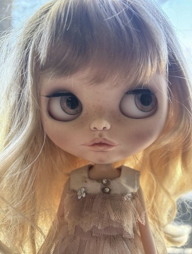 Ooak customized blythe doll - customized, by