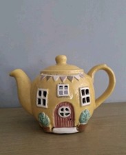  YELLOW TEA POT HOUSE Tea