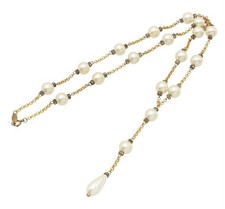 CHANEL Necklaces & Pendants