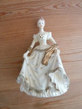 the leonardo collection lady