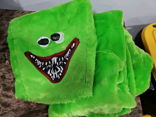 Green huggy wuggy - green,