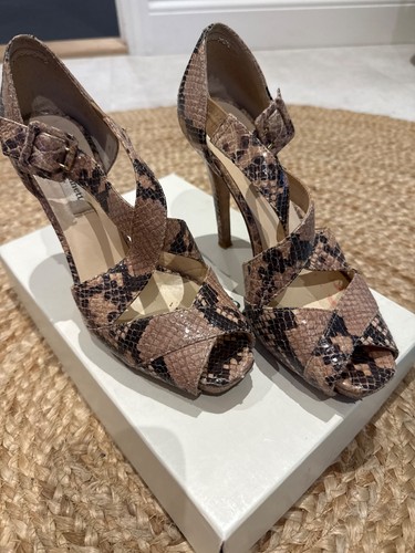 Bennet sandals size 4 - bennet,