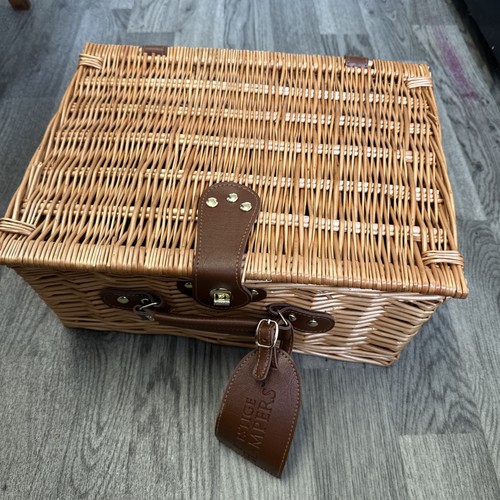 Prestige hampers wicker basket - prestige,