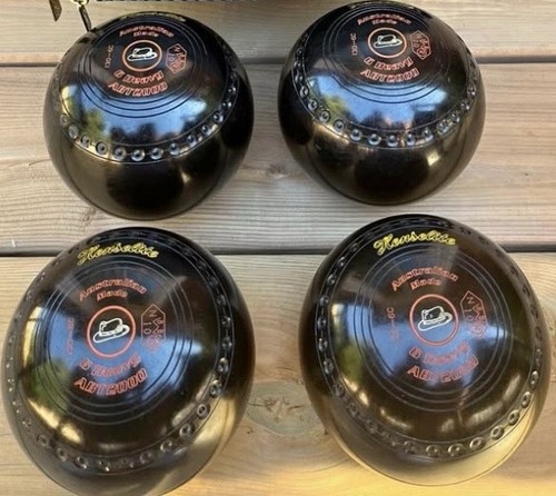 Henselite lawn bowls set 4 - lawn,