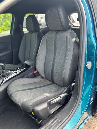 Peugeot 2008 half leather - peugeot,