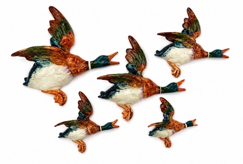 Superb full set beswick - full,