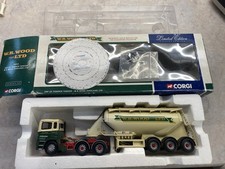 Corgi 74904 W.R Wood (Haulage) Ltd-ERF EC Powder Tanker, With Mirrors & Cert