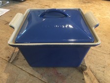 Rare Le Creuset Cast Iron Square lidded Casserole Pot - Dark blue - Unused