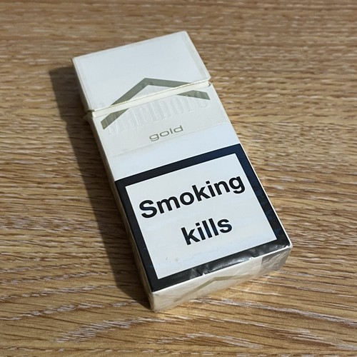 Empty marlboro gold cigarette - empty,