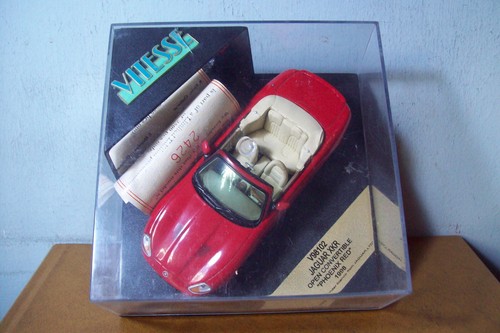 Vitesse v98102 jaguar xkr - 1/43,