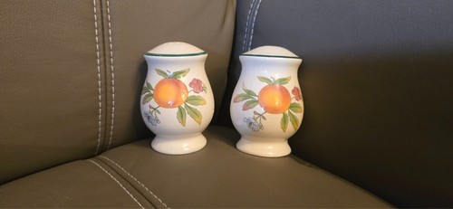 Cloverleaf peaches and - peaches, cream