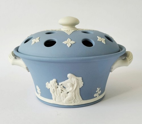 Wedgwood blue jasper - blue,