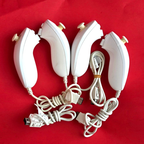 Official wii nunchuck white - 4x,