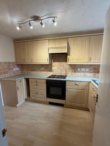 Fully fitted kitchen with - fitted,