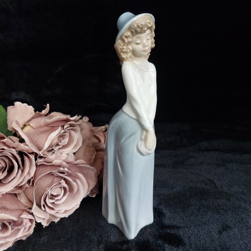 Nao lladro porcelain - nao,