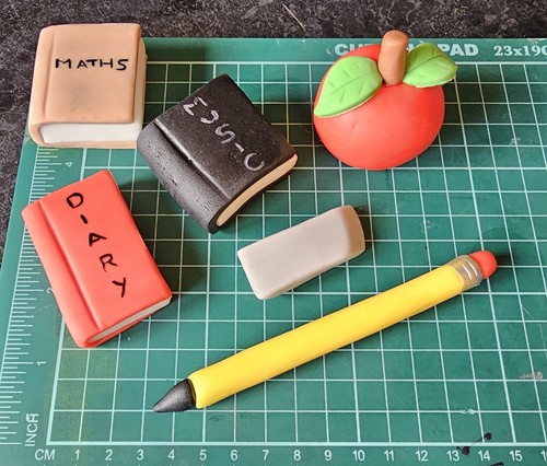 Edible school teachers books - school/,