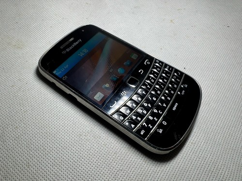 Blackberry 9900 black mobile - 9900,