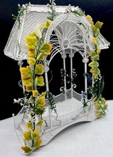 Dolls House white wire arch with steps, climbers, garden wedding rare 1/12th 