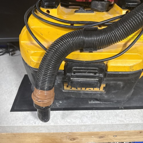 Dewalt dcv582 used - ,