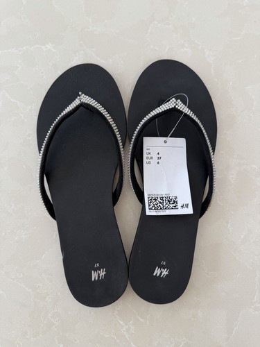 Bnwt black rhinestone flip - bnwt,