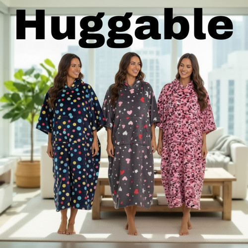 Oversized hooded blanket ultra - oversized,