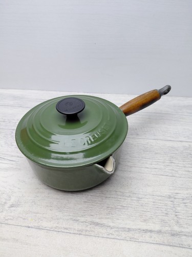 Creuset cast iron enamel - cast,