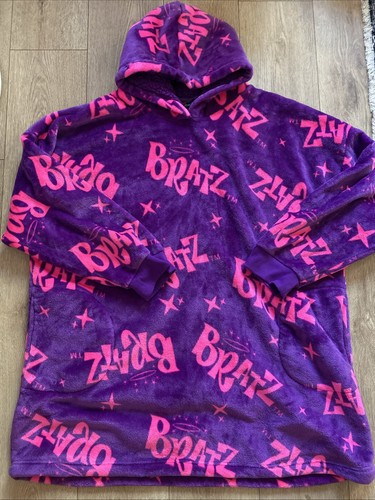 Bratz wearable blanket with - blanket,
