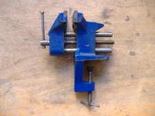 VINTAGE RECORD V.75 PORTABLE