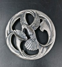 Pewter Pierced Lid Hummingbird