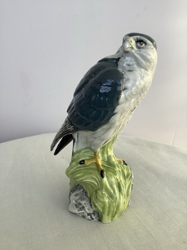Royal doulton bird merlin - royal,